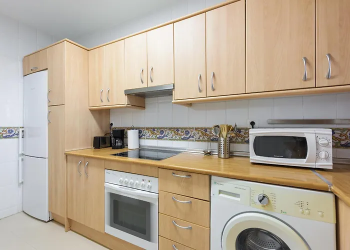 Stylish 2-bed With Large Terrace & Pool Apartment Marbella